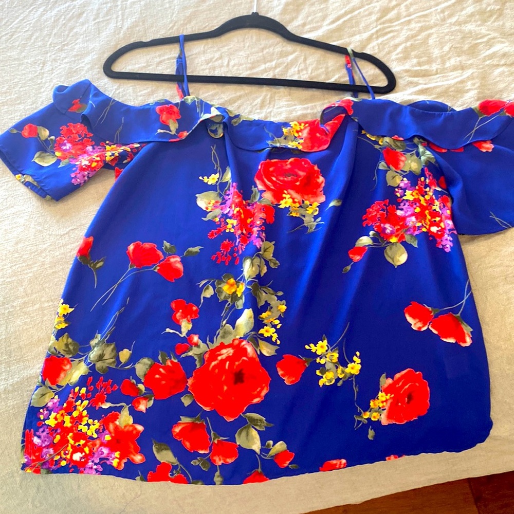 Flutter Sleeve Top